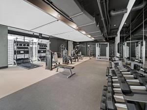 Fitness centar i/ili fitness sadržaji u objektu Luxury 1 Bedroom 1Bath Convention Center