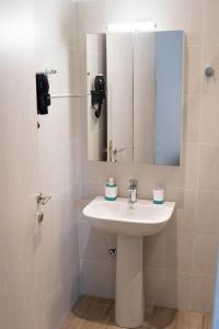 Gallery image of Zeusplace G7 Studio Neoi Poroi in Nei Poroi