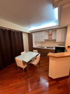 Η κουζίνα ή μικρή κουζίνα στο Gallery House