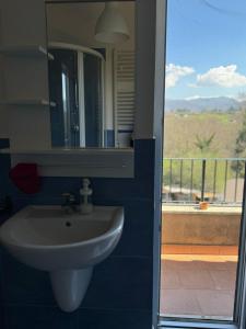 Koupelna v ubytování LA TERRAZZA SU ROMA