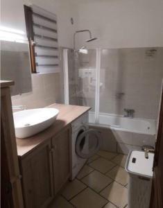 Koupelna v ubytování Appartement vue mer Les hameaux de Propriano à Propriano
