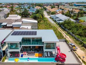ホアヒンにあるFor U Poolvilla Huahin วิลล่าหลังใหญ่ใกล้เมืองใกล้ทะเลのプール付きの家の航空写真 +55枚の写真