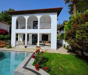 Bazén v ubytování Göcek kiralık villa nebo v jeho okolí