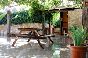 Patio alebo iná vonkajšia časť ubytovania Casas de Madera Los Molinos