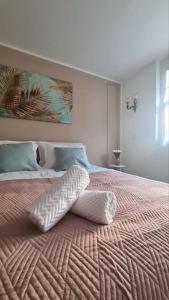 Gulta vai gultas numurā naktsmītnē Momento