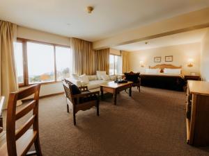 Uma área de estar em Wyndham Garden Ushuaia Hotel del Glaciar