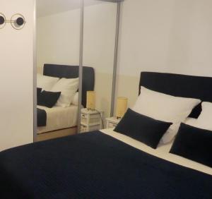 Gallery image of Très beau duplex avec climatisation et piscine in Grabels
