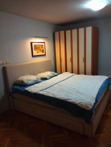 Postel nebo postele na pokoji v ubytování Lejla