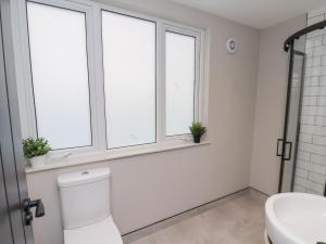 Et badeværelse på Apt 9 Hunter's Quay + 17 billeder