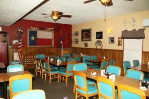 Restaurace v ubytování Lone Star Inn Llano