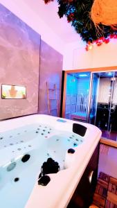 Zdjęcie z galerii obiektu KOSY Spa, Les Princes w Cannes