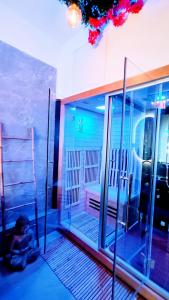 Balkon lub taras w obiekcie KOSY Spa, Les Princes