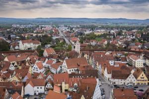 Nespecifikovaný výhled na destinaci Nördlingen nebo výhled na město při pohledu z hotelu