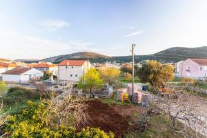 Fotografia z galérie ubytovania Apartments with a parking space Vinisce, Trogir - 1165 v destinácii Vinišće