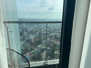 Nespecifikovaný výhled na destinaci An Khê nebo výhled na město při pohledu z apartmánu