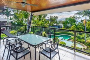Bazén v ubytování Anchorage Apartments on Hamilton Island by HIHA nebo v jeho okolí