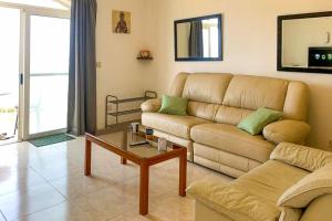 Posezení v ubytování Seafront apartment in Gozo, Marsalforn - Happy Rentals
