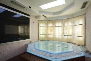 Foto de la galería de Garni Hotel Crystal en Kraljevo