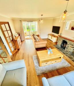 Χώρος καθιστικού στο Cosy Cottage - Whitchurch, Solva