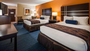 Cama ou camas em um quarto em Best Western Plus - Columbia North East