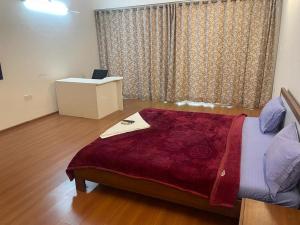 Postel nebo postele na pokoji v ubytování ROYAL NEST PREMIUM (A.S)