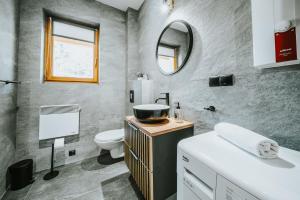Koupelna v ubytování VisitZakopane - Ibiza Apartment