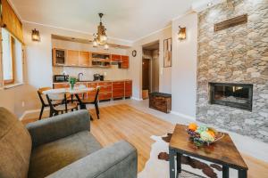 Posezení v ubytování VisitZakopane - Ibiza Apartment