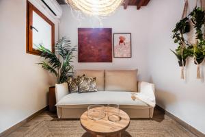 Część wypoczynkowa w obiekcie Touch My Heart Malaga City center apartment BY NAMASTE ELITE