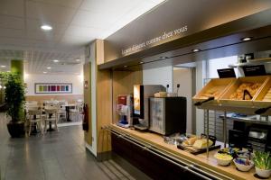 Gallery image of B&B HOTEL Paris Le Bourget in Le Bourget