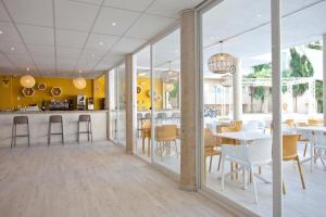 Reštaurácia alebo iné gastronomické zariadenie v ubytovaní BJ Playamar Hotel & Apartamentos