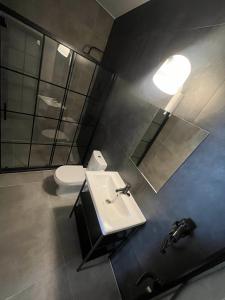 Koupelna v ubytování TasEV Guesthouse
