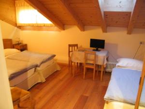 Gallery image of Fattoria Meneguto Agriturismo Degasper Giorgio in Cortina dʼAmpezzo