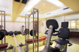 Gimnasio o equipamiento deportivo en Garni Hotel Crystal