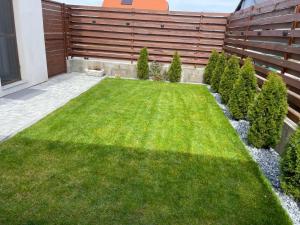 Zahrada ubytování Fenyő Apartman