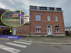 Budova, kde se ubytování v soukromí nachází + 4 fotografie