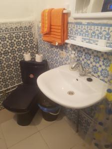 Vannituba majutusasutuses Riad dar kader C