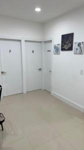 Fotografie z fotogalerie ubytování 203 Miami Shared Rooms for Men Central Comfortable, Affordable v Miami