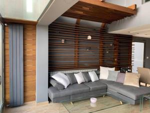 Posezení v ubytování Modern 2BR Duplex