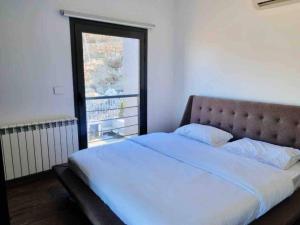 Postel nebo postele na pokoji v ubytování Modern 2BR Duplex