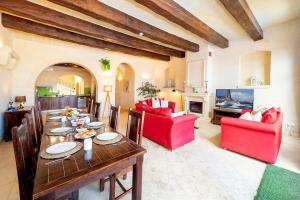 TV a/nebo společenská místnost v ubytování Levecca 2 Holiday Home