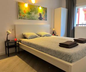 Postel nebo postele na pokoji v ubytování Small Home Fuengirola
