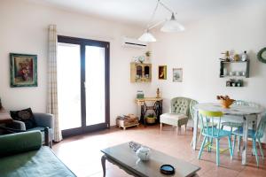 Posezení v ubytování Artistic 2 Apartment