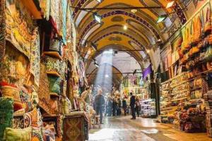 Supermarket nebo jiné obchody v  apartmánu nebo okolí
