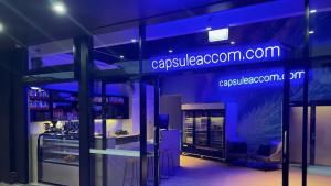 תמונה מהגלריה של Capsuleaccom Hostel בגולד קוסט