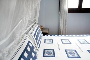 Postel nebo postele na pokoji v ubytování Artistic 1 apartment