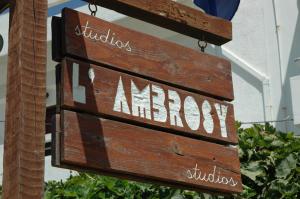 Certifikát, hodnocení, plakát nebo jiný dokument vystavený v ubytování Ambrosia studios