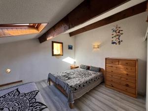 Imagen de la galería de Villa T3 avec terrasse, 6 couchages, proche plage et commerces, quartier calme, parking privé - FR-1-81-365, en Port Leucate 6 fotos más