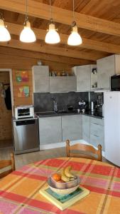 Köök või kööginurk majutusasutuses Les Trois Chênes