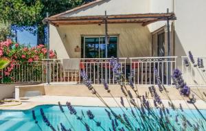 Bazén v ubytování Gorgeous Home In Vias nebo v jeho okolí + 2 fotografie