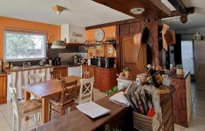 Kuchyň nebo kuchyňský kout v ubytování Gorgeous Home In Vias